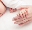 Trẻ sơ sinh bị sổ mũi, nghẹt mũi, ho – Khi nào đáng lo và xử trí sao cho đúng?