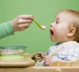 Liệu mẹ có nên dùng siro ăn ngon cho bé trong thời kỳ ăn dặm không?